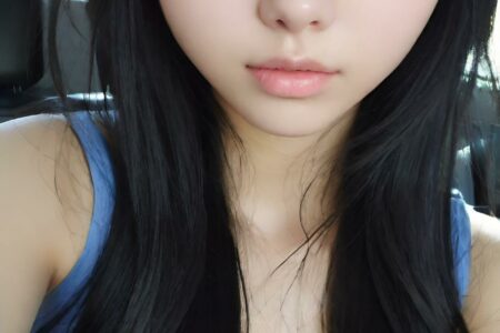 AI girl with black hair wallpaper