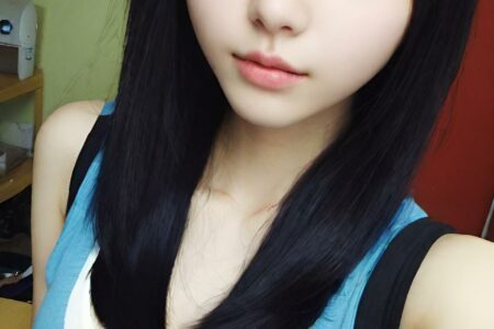 AI girl with black hair wallpaper