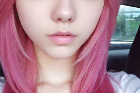 AI girl with pink hair wallpaper