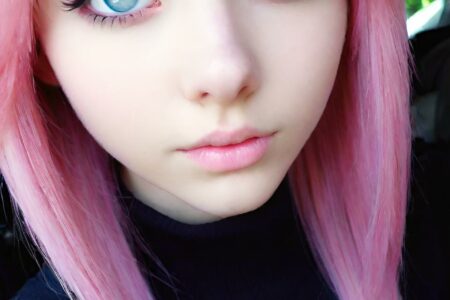 AI girl with pink hair wallpaper