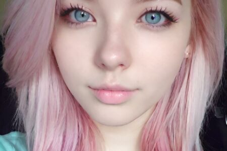 AI girl with pink hair wallpaper
