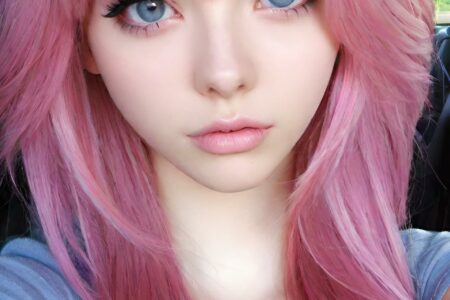 AI girl with pink hair wallpaper