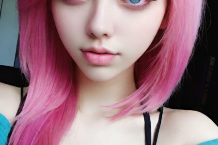 AI girl with pink hair wallpaper