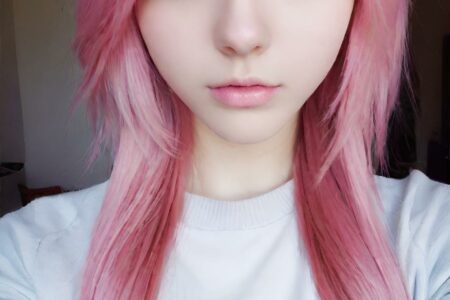 AI girl with pink hair wallpaper
