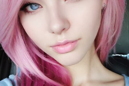 AI girl with pink hair wallpaper