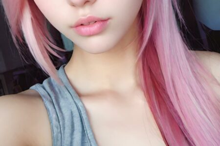 AI girl with pink hair wallpaper