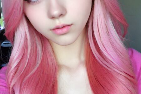 AI girl with pink hair wallpaper