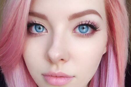 AI girl with pink hair wallpaper